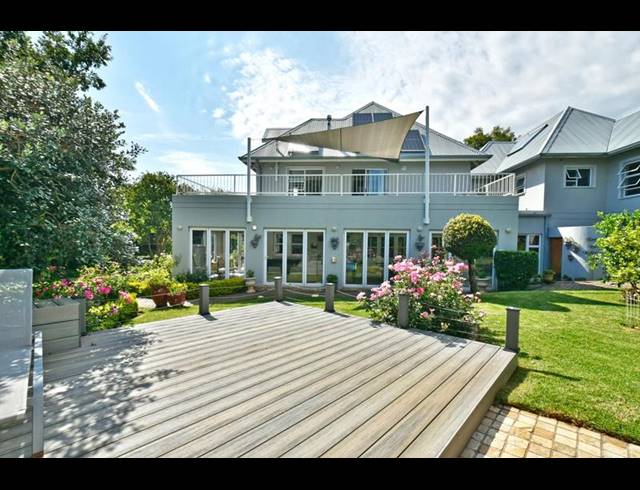 6 BEDROOM HOUSE FOR SALE IN EMMARENTIA